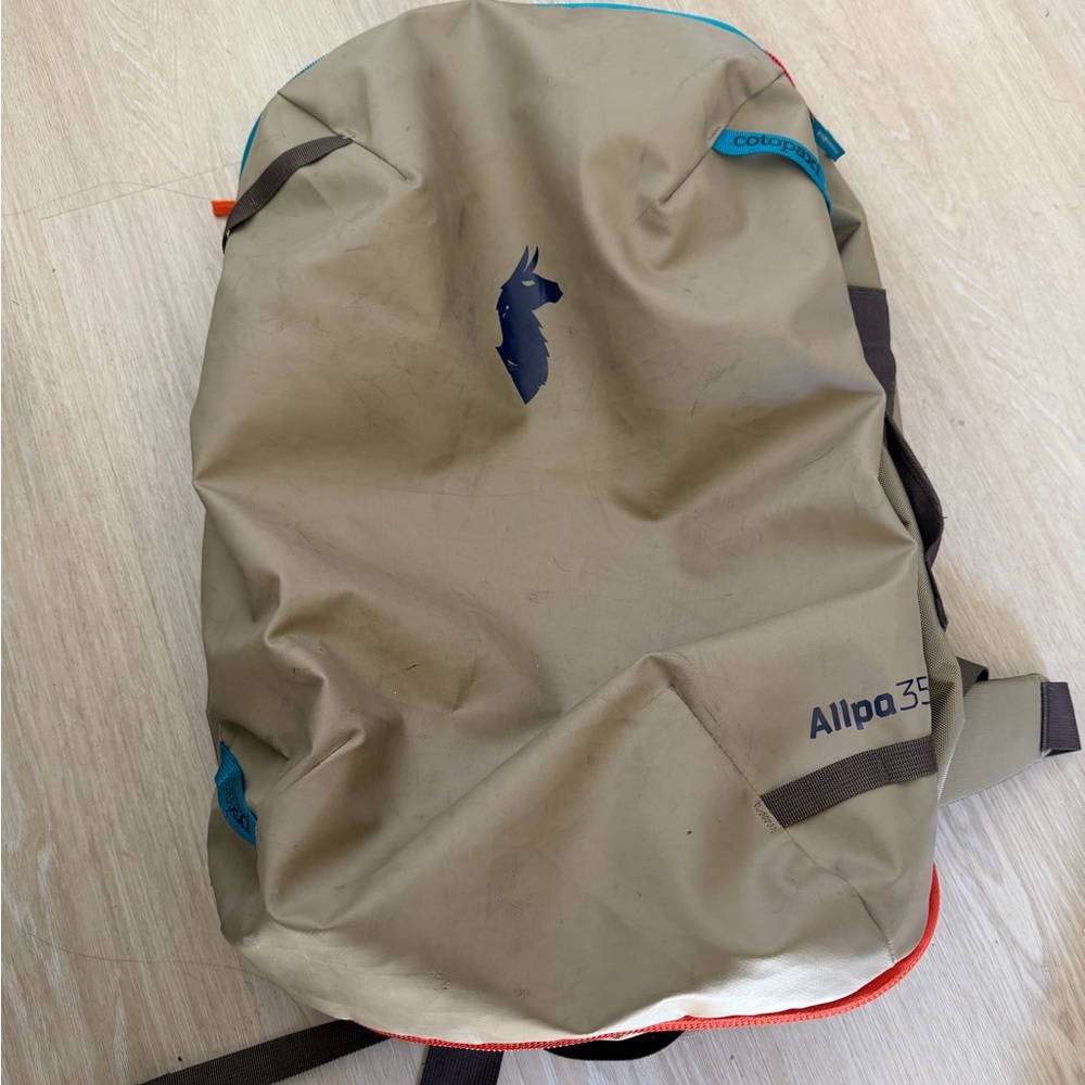 [no counter offer please]Cotopaxi Allpa 35L Tan color